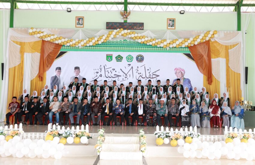 Bupati Tanah Bumbu Apresiasi Peran Strategis Pesantren dalam Membangun Generasi Qur’ani Berkarakter